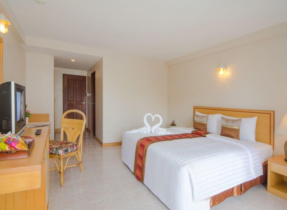 Eastiny Place Hotel Pattaya Esterno foto