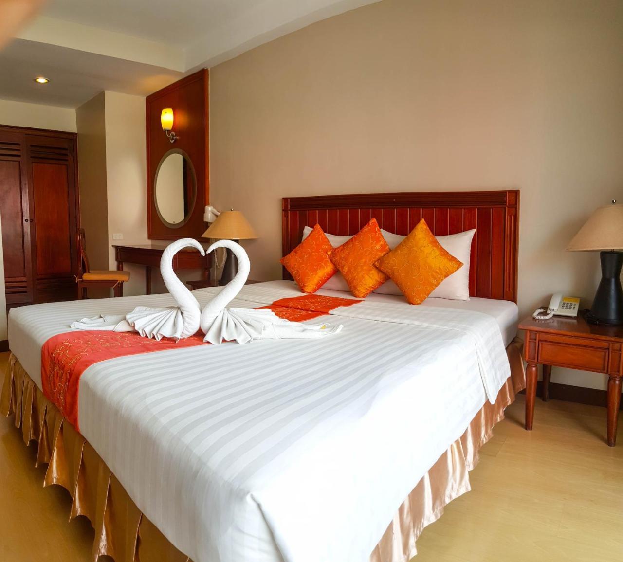 Eastiny Place Hotel Pattaya Esterno foto